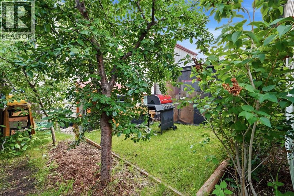 110 Bridlewood Avenue SW — photo 28