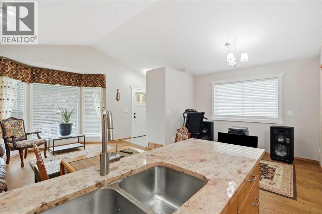 110 Bridlewood Avenue SW — photo 10