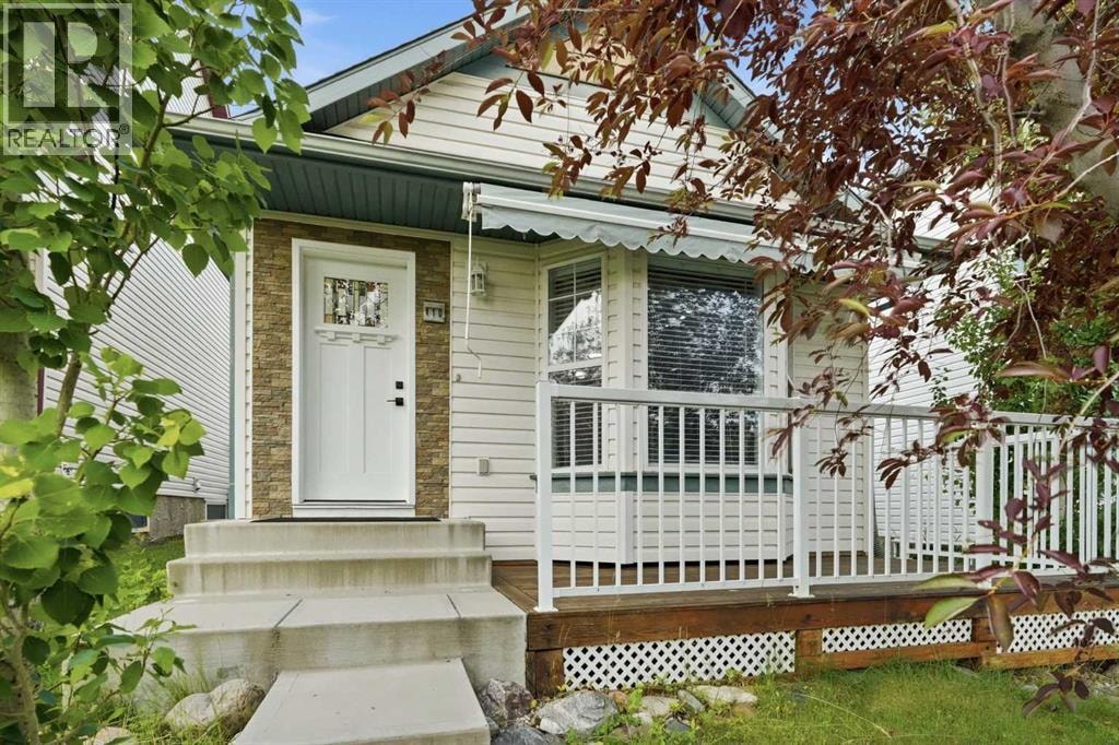110 Bridlewood Avenue SW — photo 2