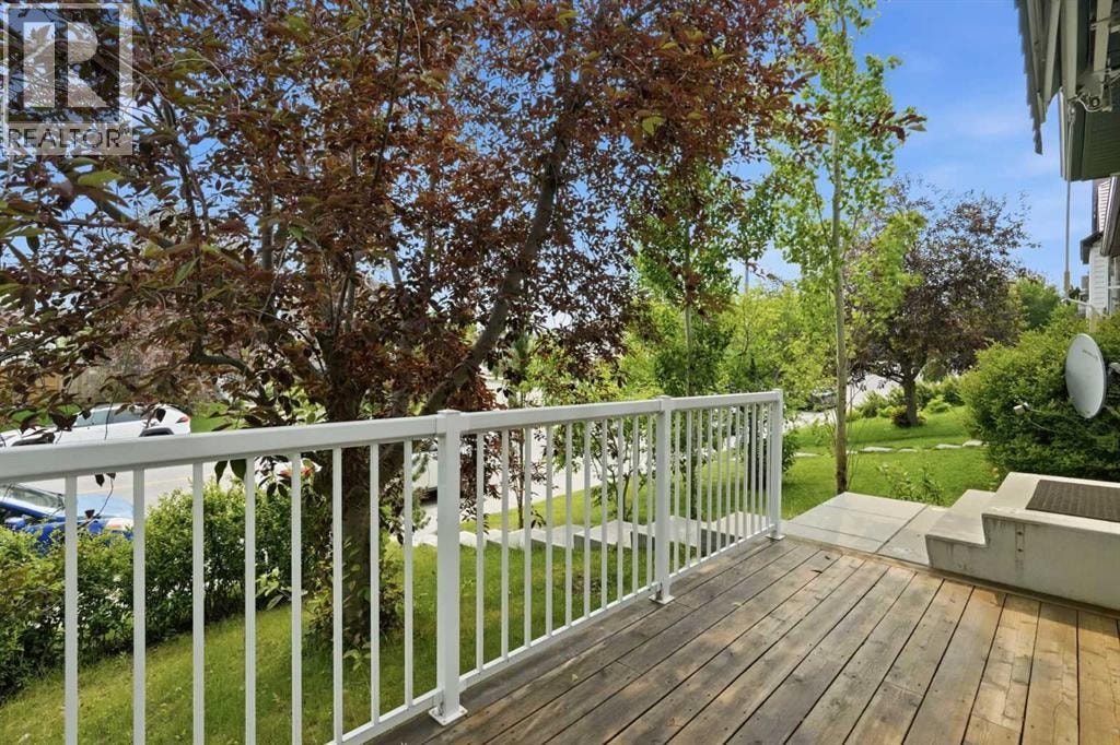 110 Bridlewood Avenue SW — photo 3