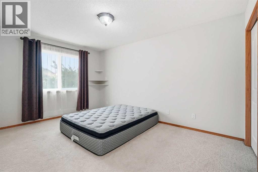 110 Bridlewood Avenue SW — photo 13
