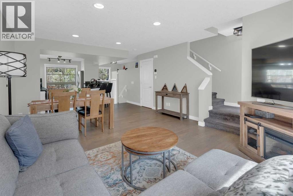 24 Aspen Hills Common SW — photo 6