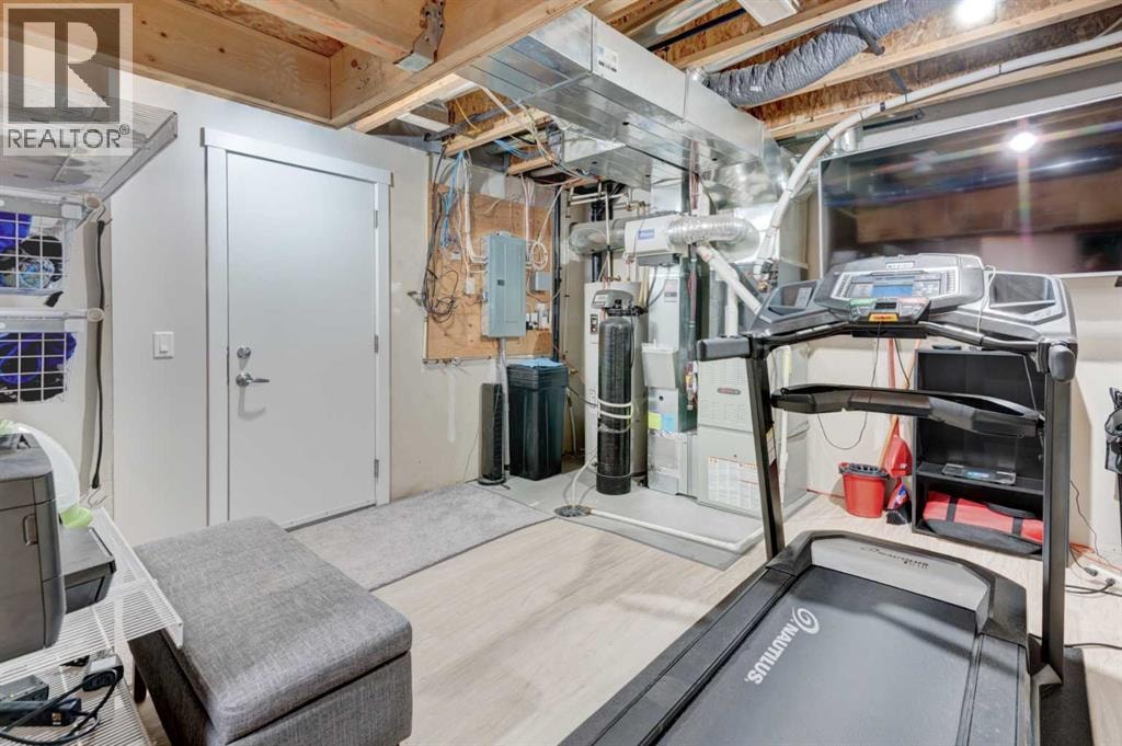 24 Aspen Hills Common SW — photo 29