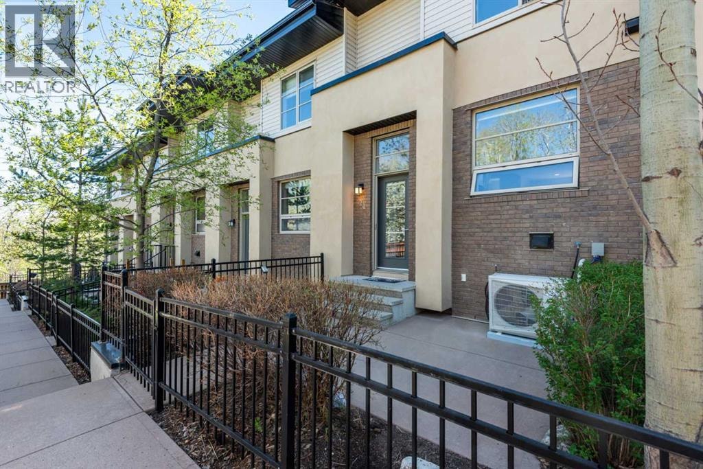 24 Aspen Hills Common SW — photo 1