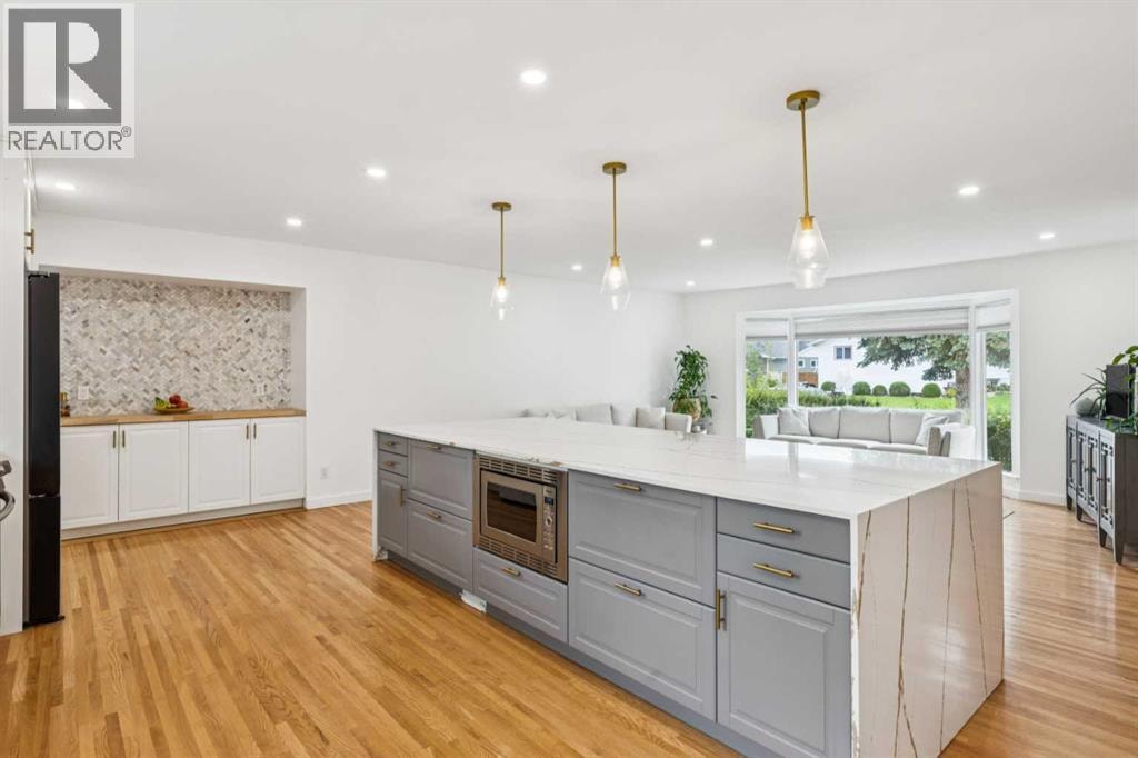 10719 Mapleglen Crescent SE — photo 11