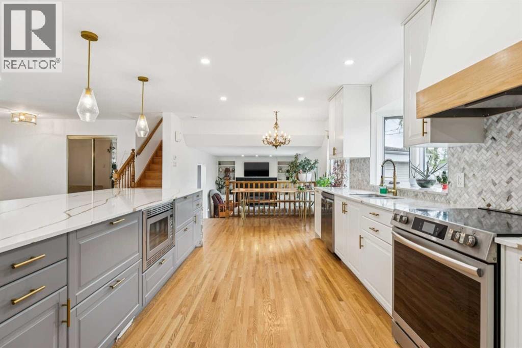 10719 Mapleglen Crescent SE — photo 13