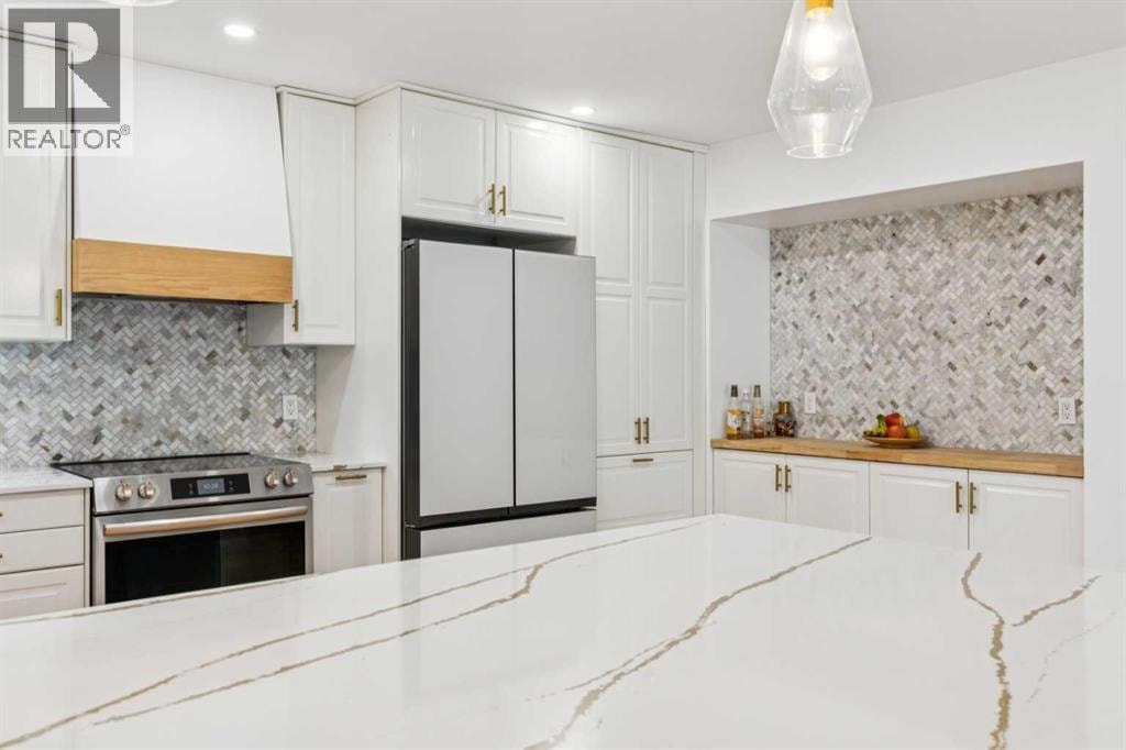 10719 Mapleglen Crescent SE — photo 15