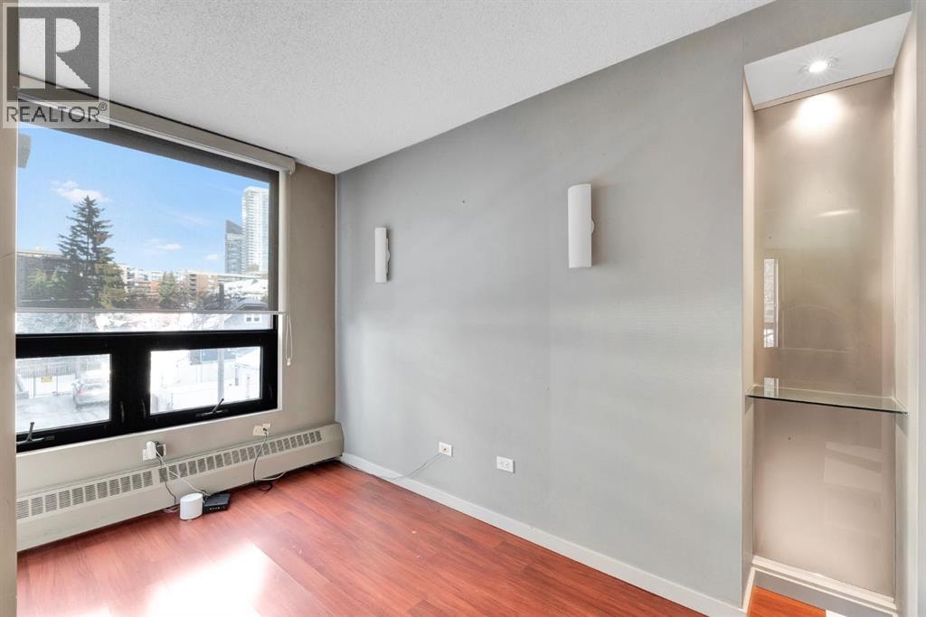 340, 1304 15 Avenue SW — photo 27