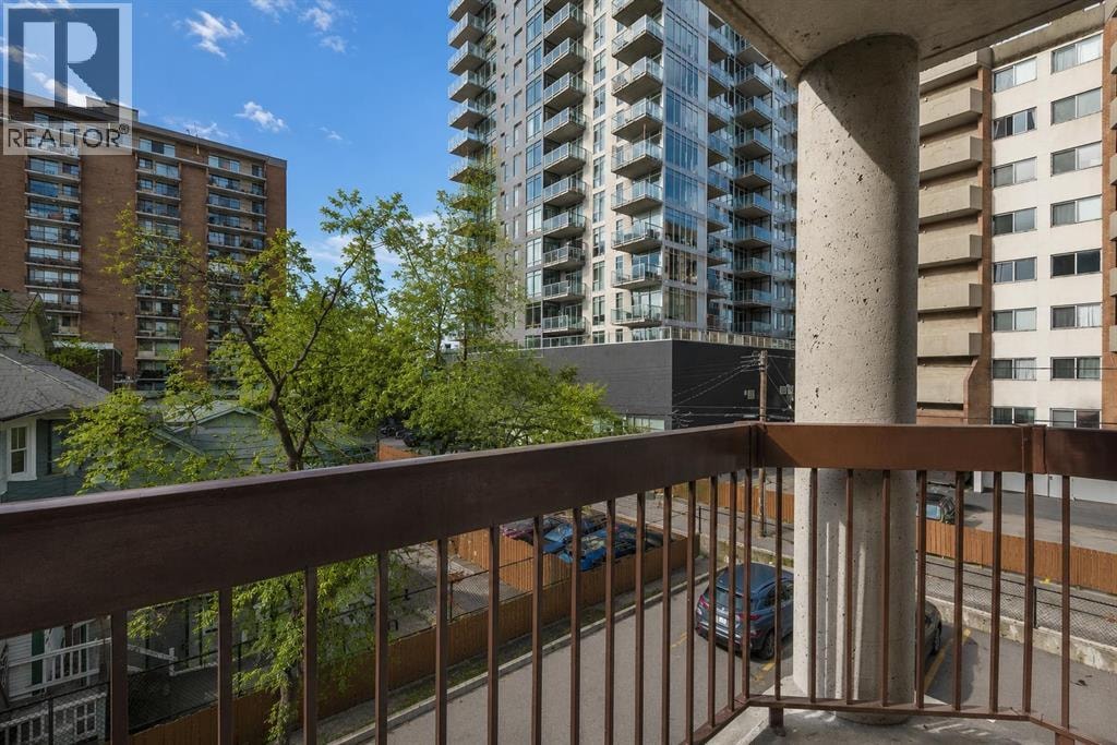 340, 1304 15 Avenue SW — photo 31