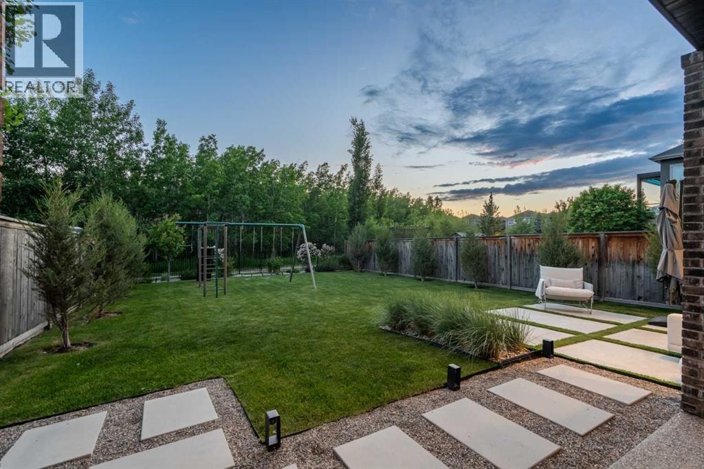 137 West Grove Point SW — photo 4