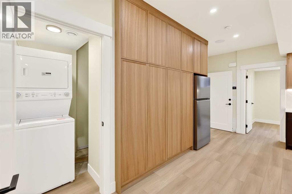 1119 Regal Crescent NE — photo 45