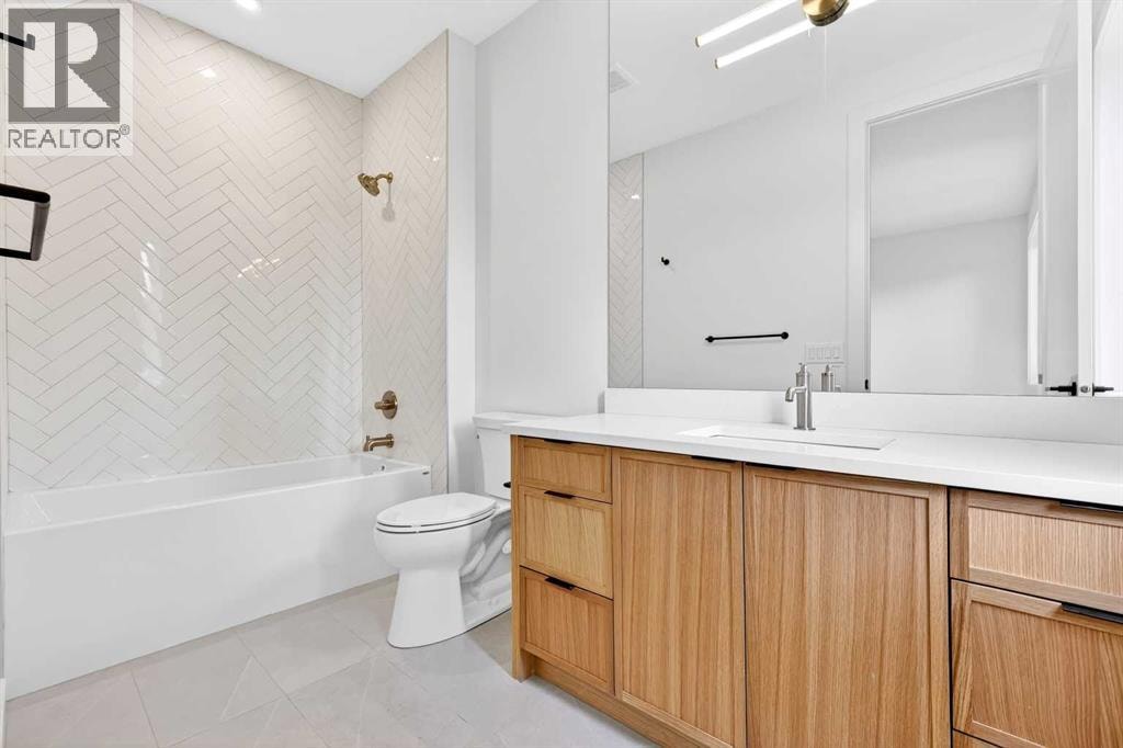 1119 Regal Crescent NE — photo 21