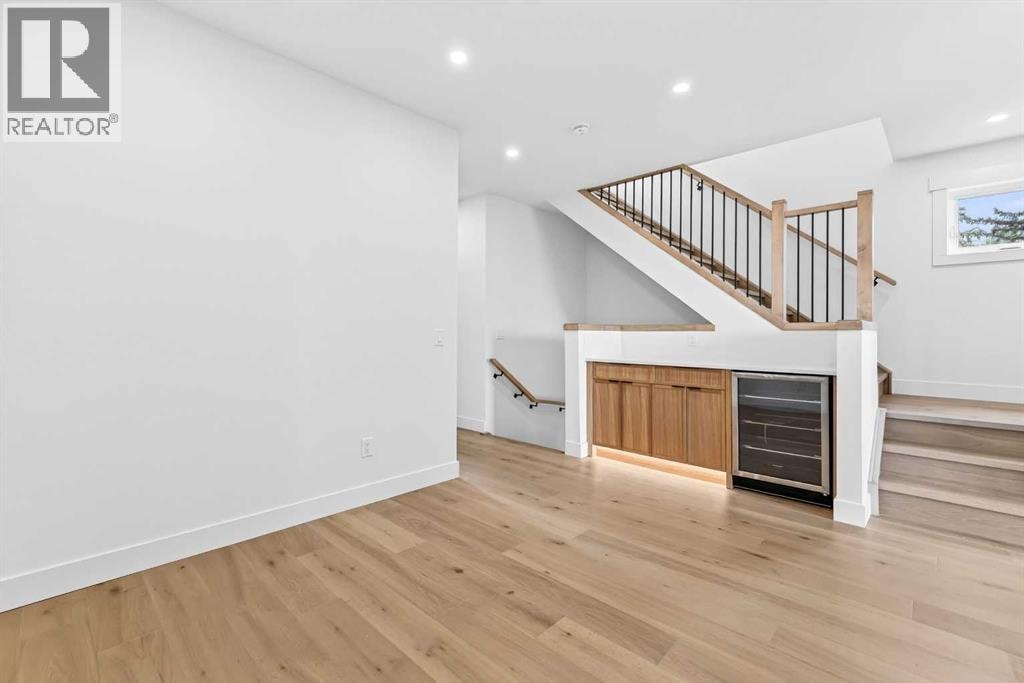 1119 Regal Crescent NE — photo 18