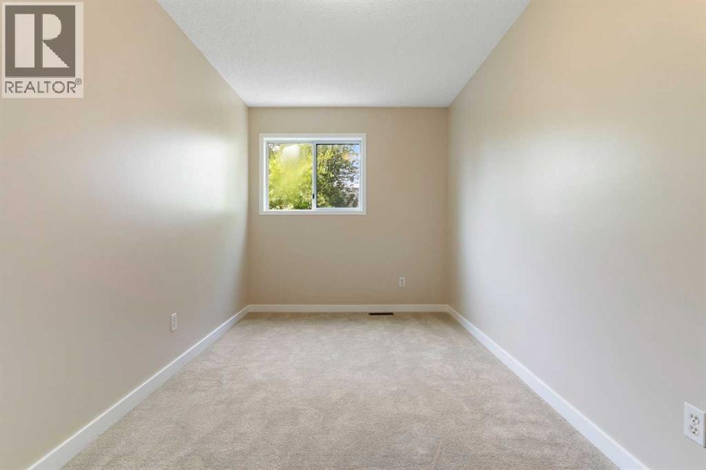 82 Coventry Lane NE — photo 35
