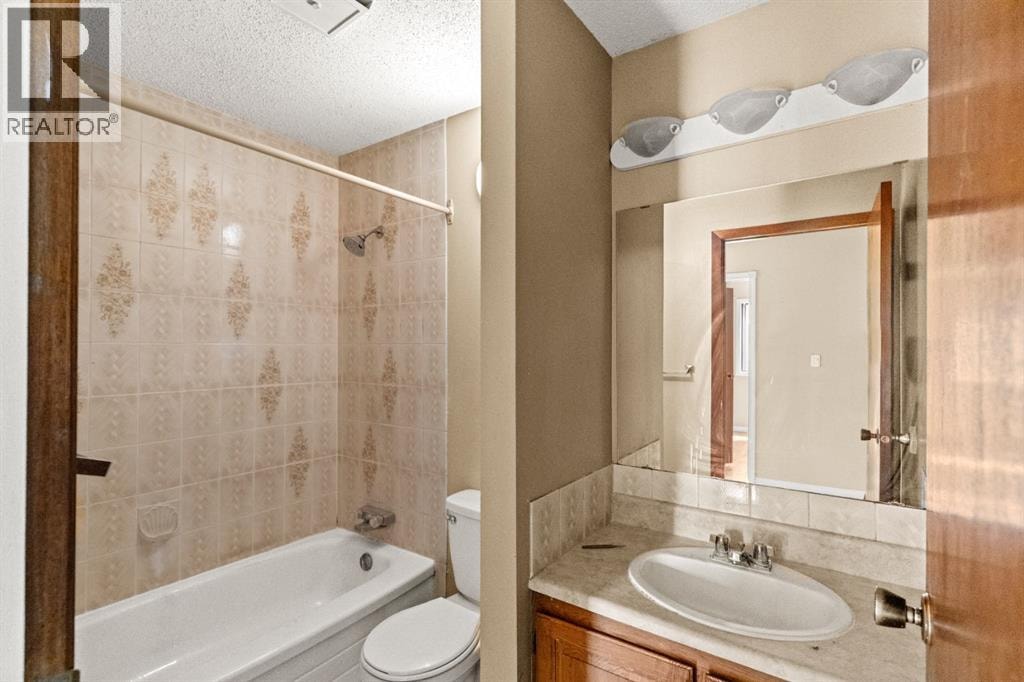 72 Templeson Way NE — photo 9