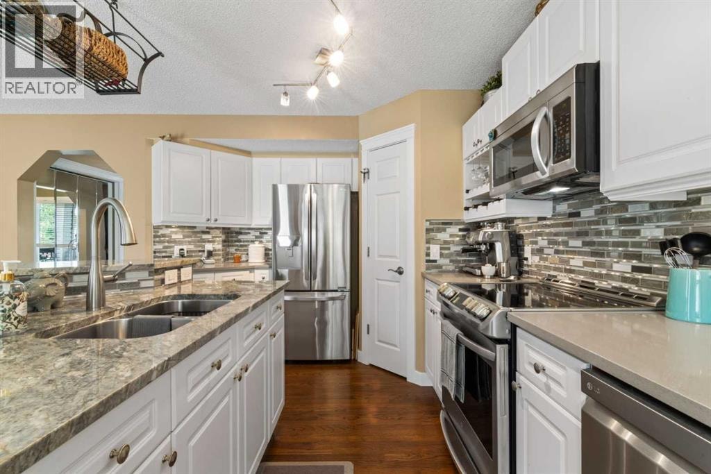 217 Douglas Glen Close SE — photo 12