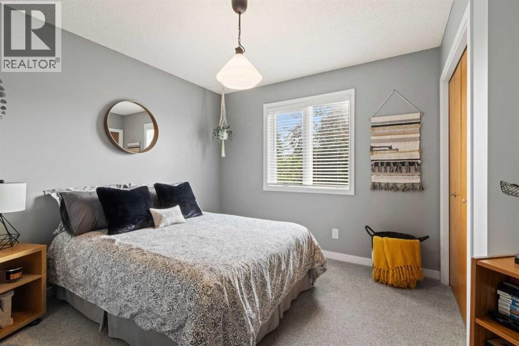 217 Douglas Glen Close SE — photo 25