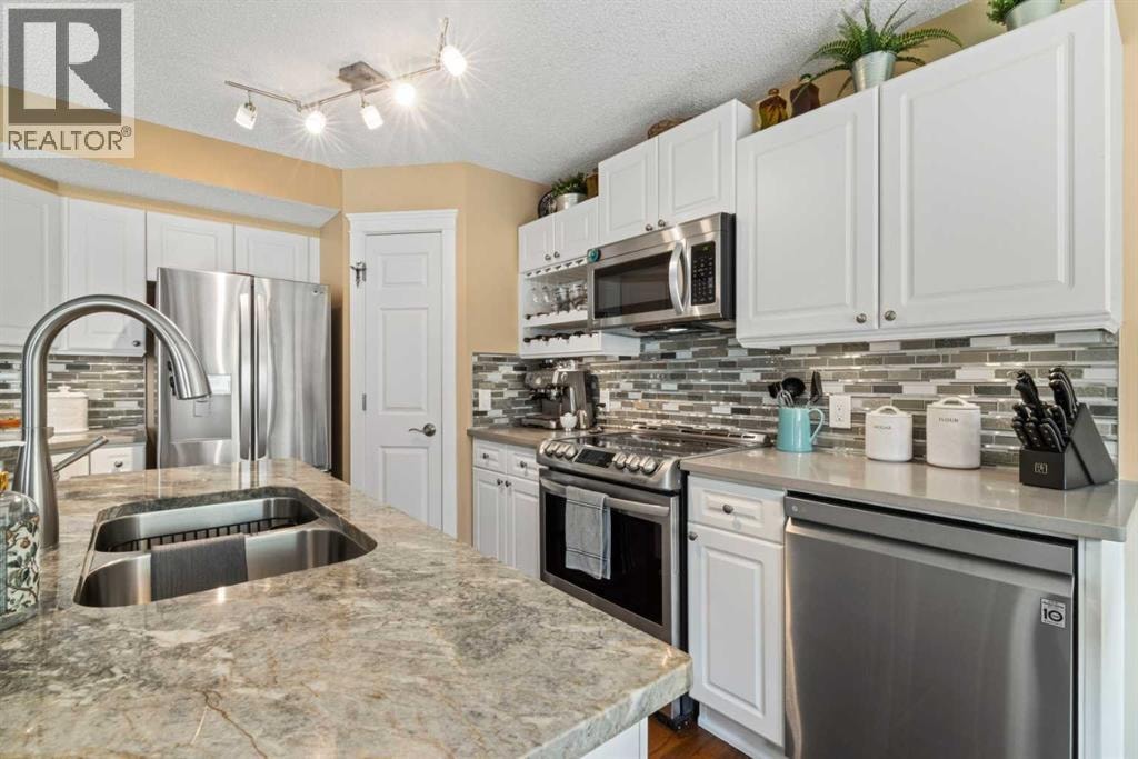 217 Douglas Glen Close SE — photo 11