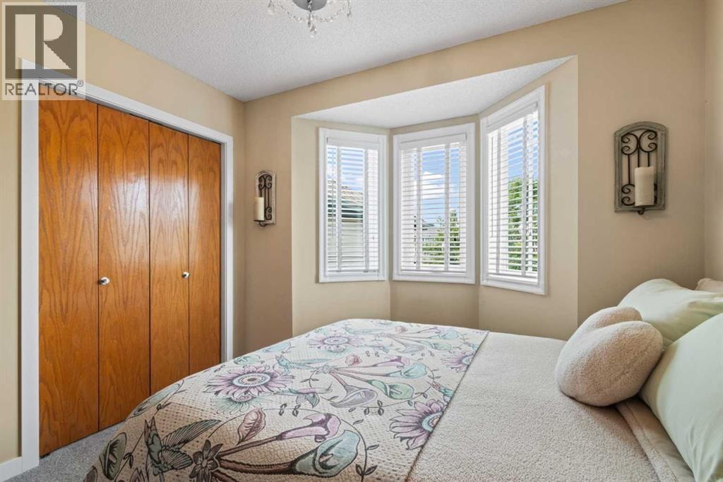 217 Douglas Glen Close SE — photo 24