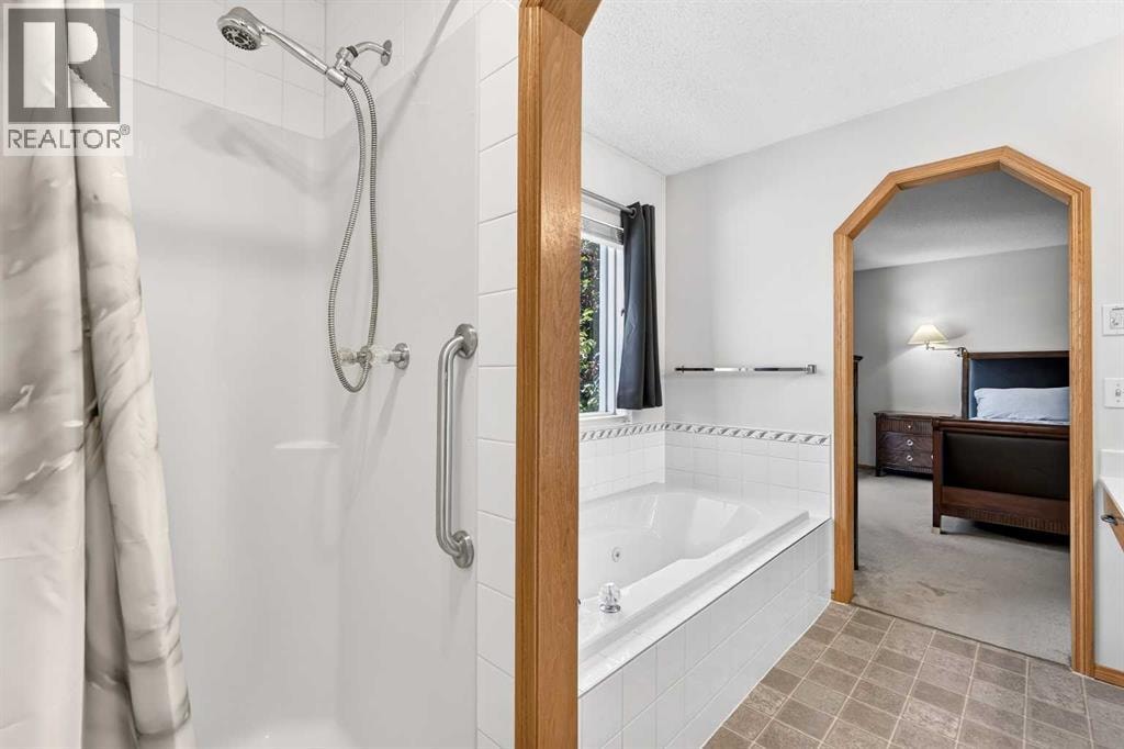 72 Douglas Park Boulevard SE — photo 30