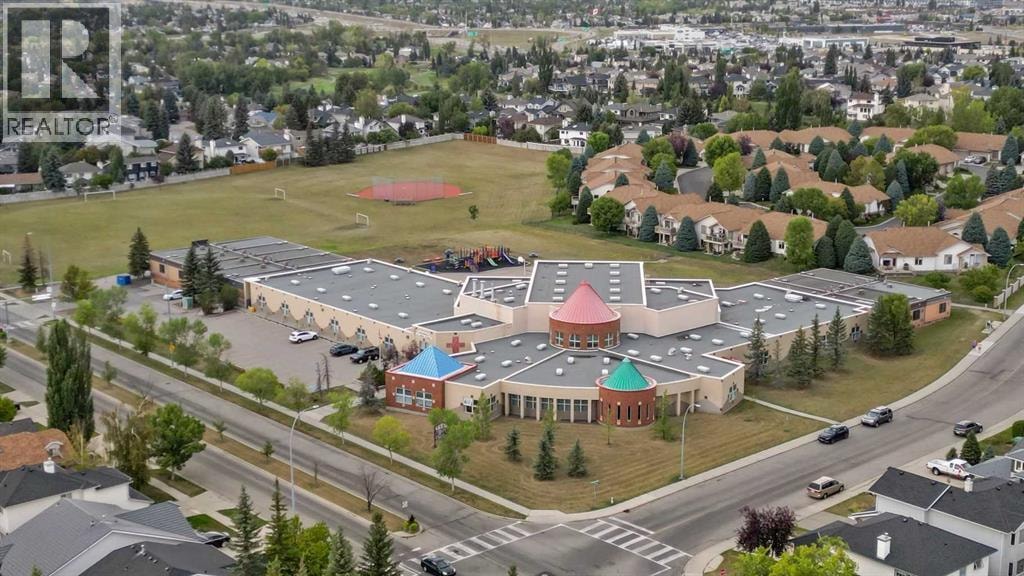 72 Douglas Park Boulevard SE — photo 44
