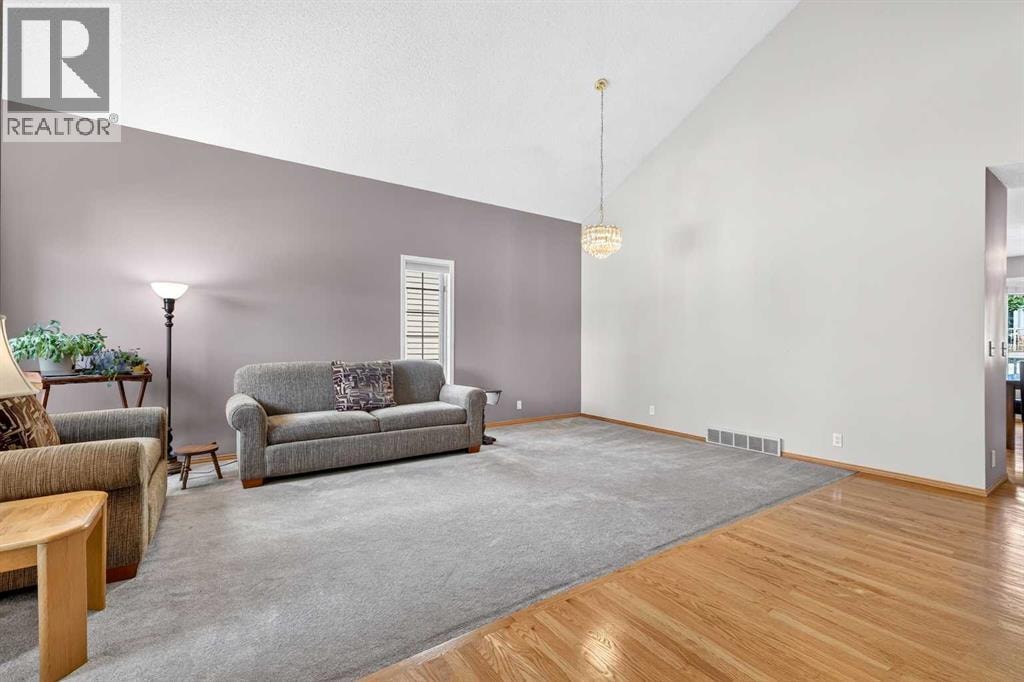 72 Douglas Park Boulevard SE — photo 9