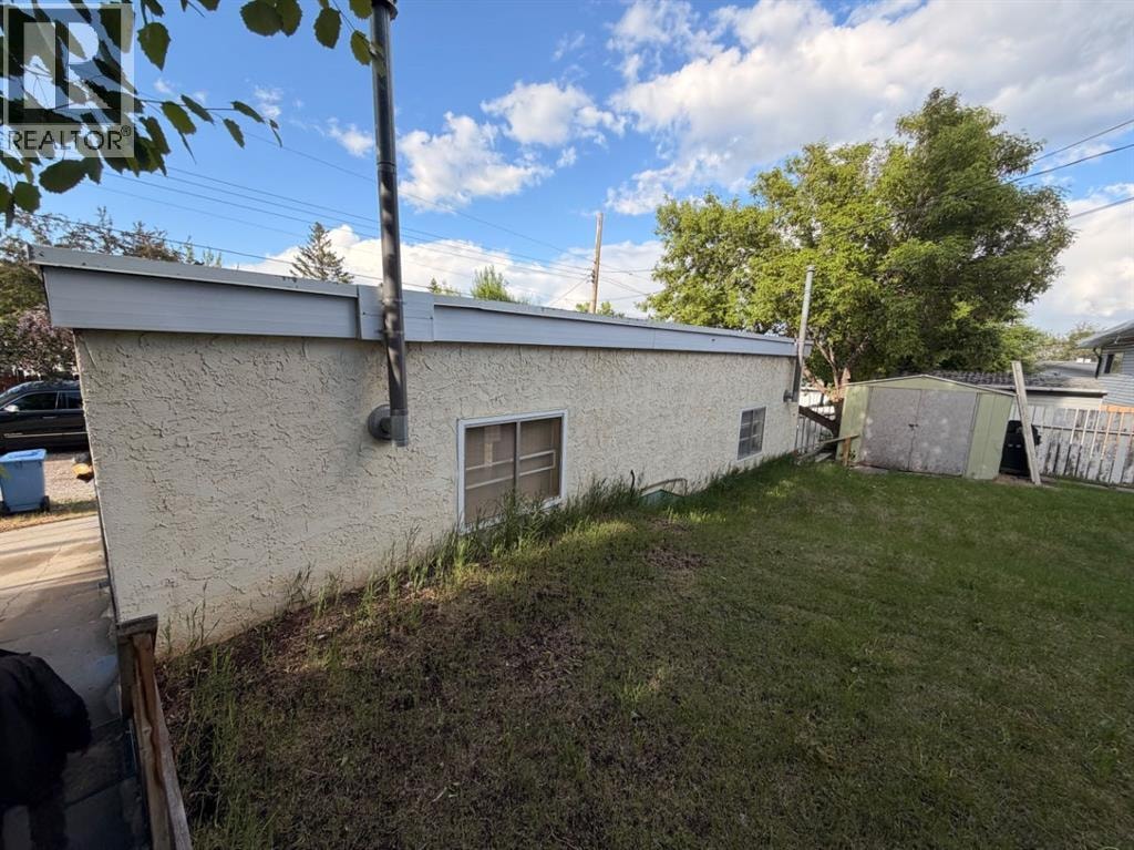 11129 - 11131 Sacramento Drive SW — photo 14