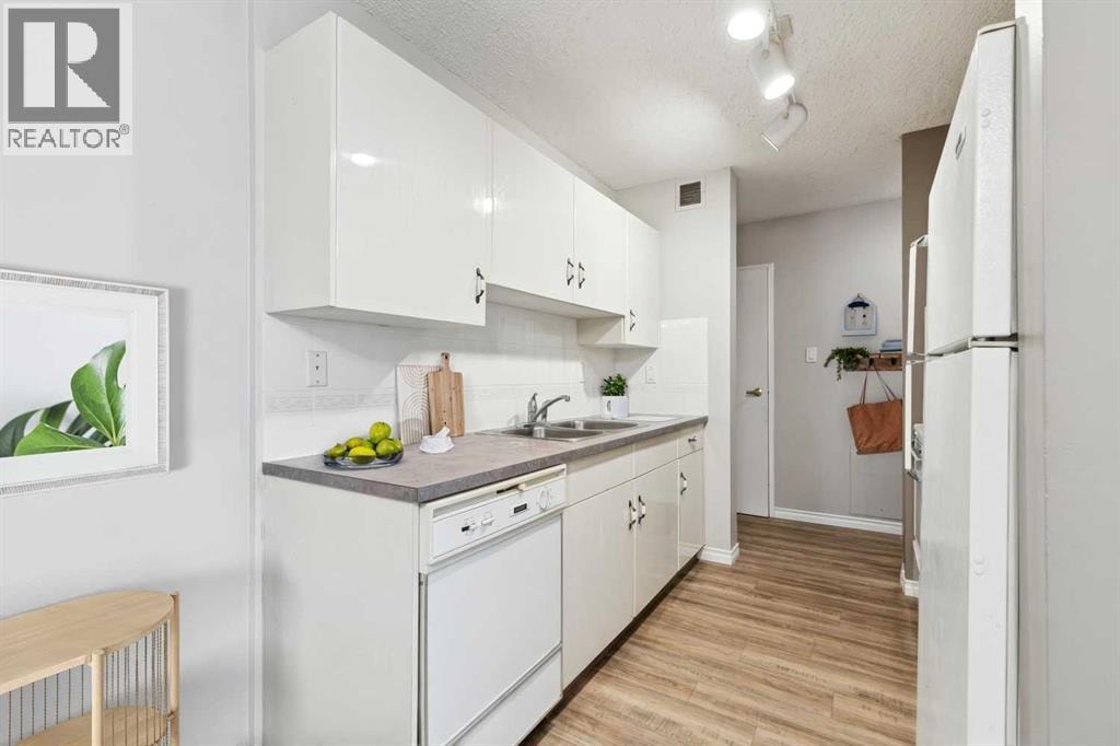 482, 8948 Elbow Drive SW — photo 4