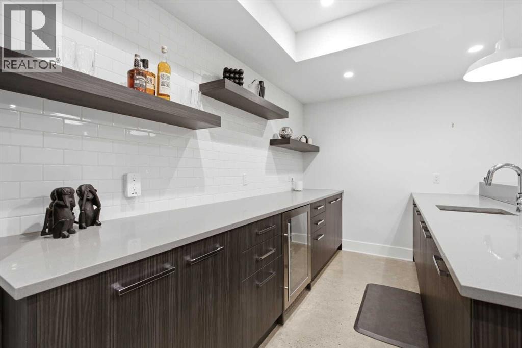 4318 17 Street SW — photo 34
