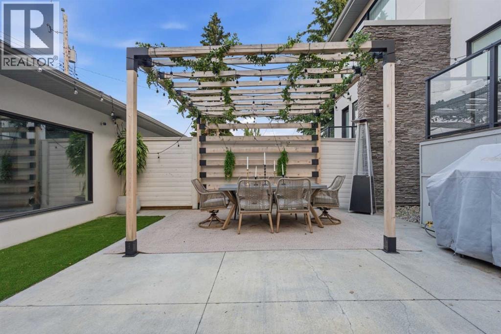 4318 17 Street SW — photo 42