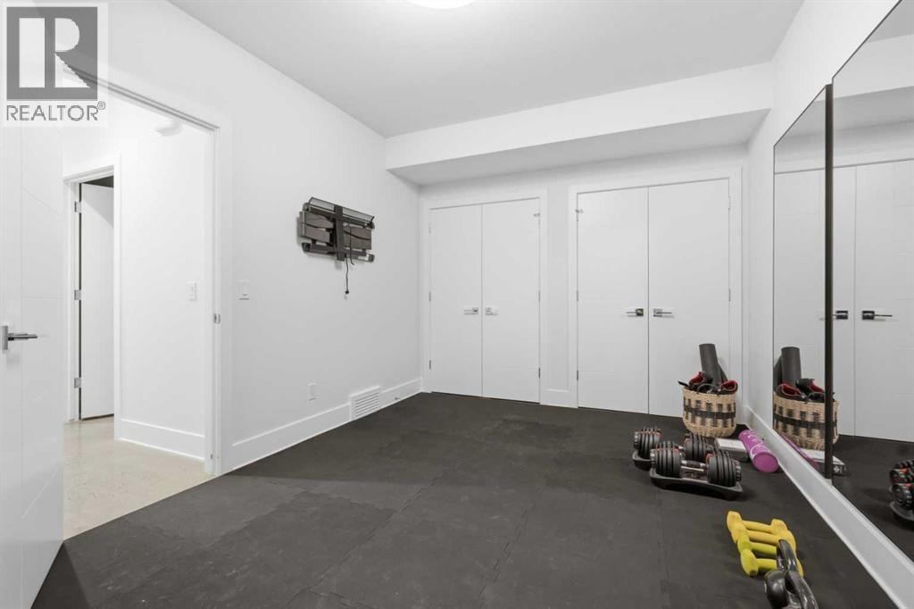 4318 17 Street SW — photo 39