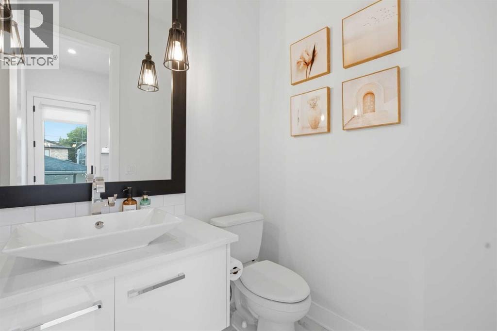 4318 17 Street SW — photo 17
