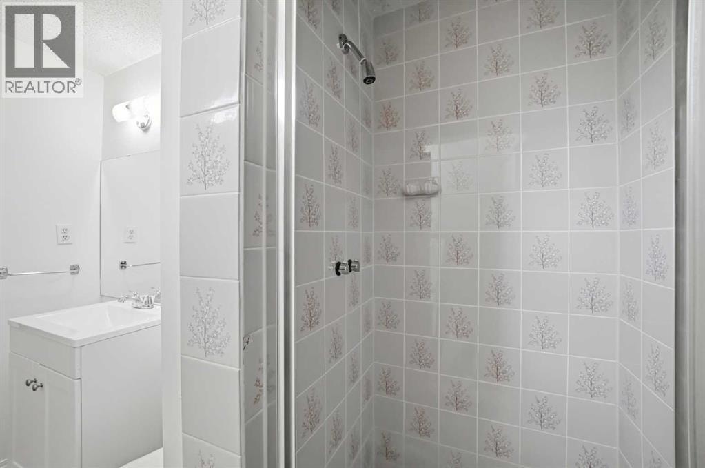 5608 Rundlehorn Drive NE — photo 31