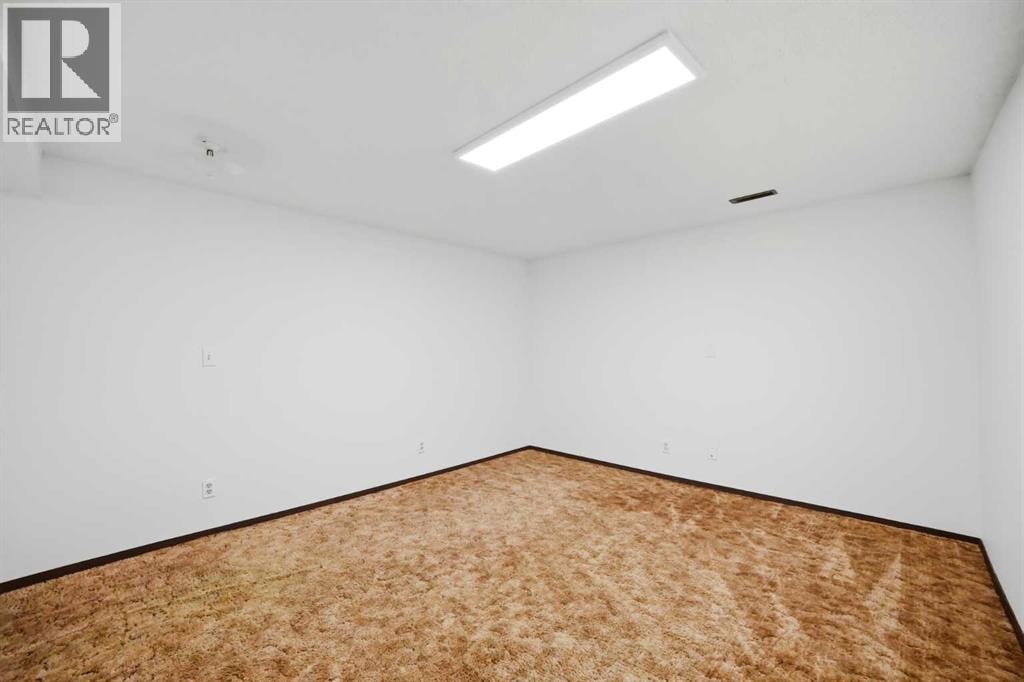 5608 Rundlehorn Drive NE — photo 27