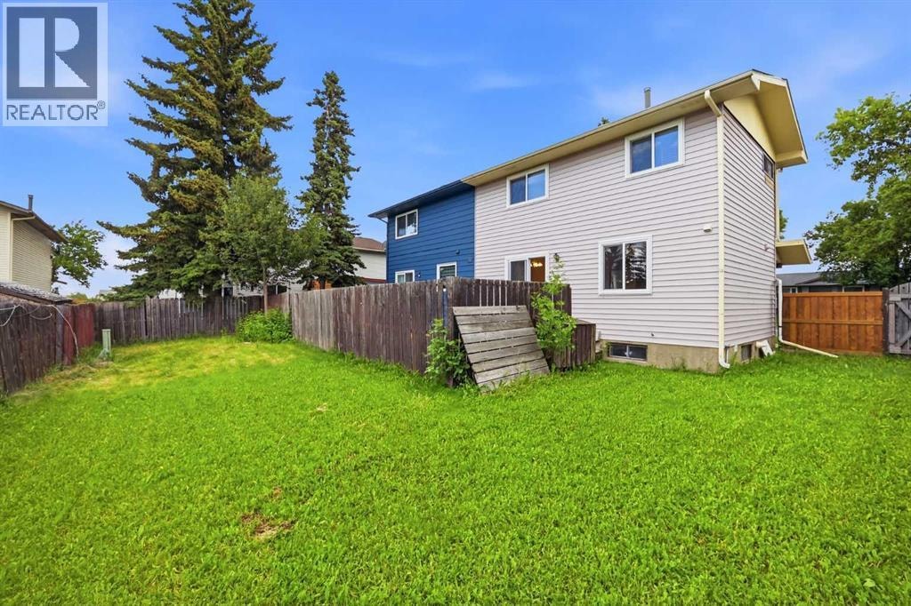 5608 Rundlehorn Drive NE — photo 37