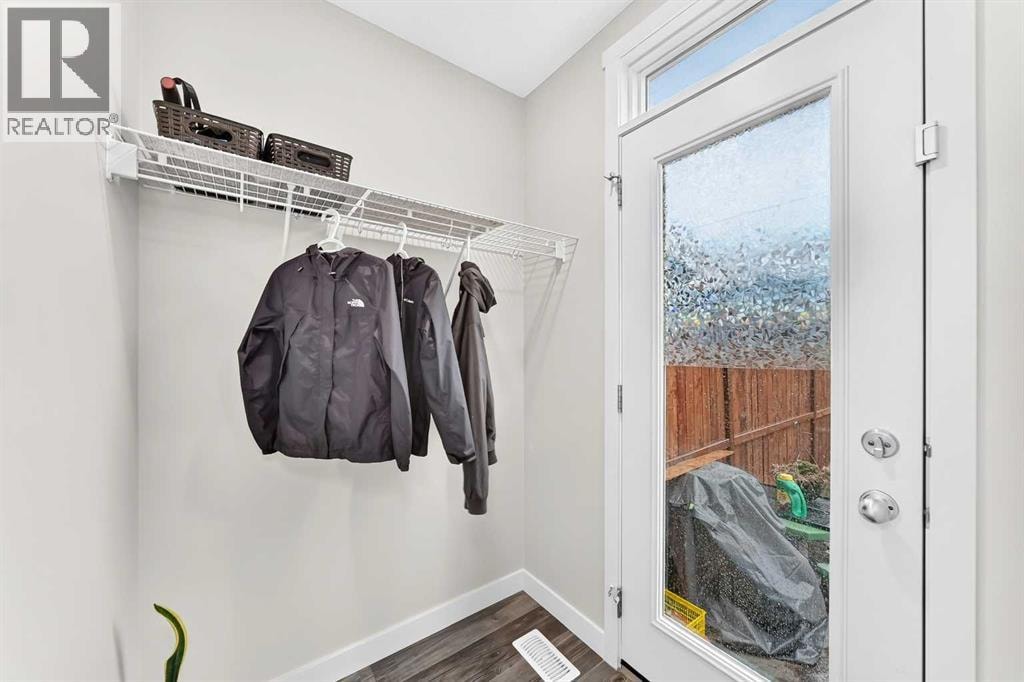112 Carrington Boulevard NW — photo 18
