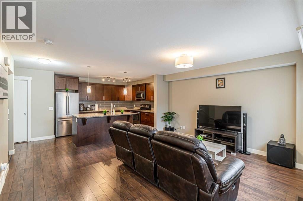 535 Redstone View NE — photo 10