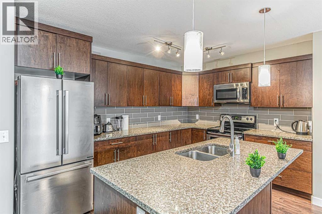 535 Redstone View NE — photo 11