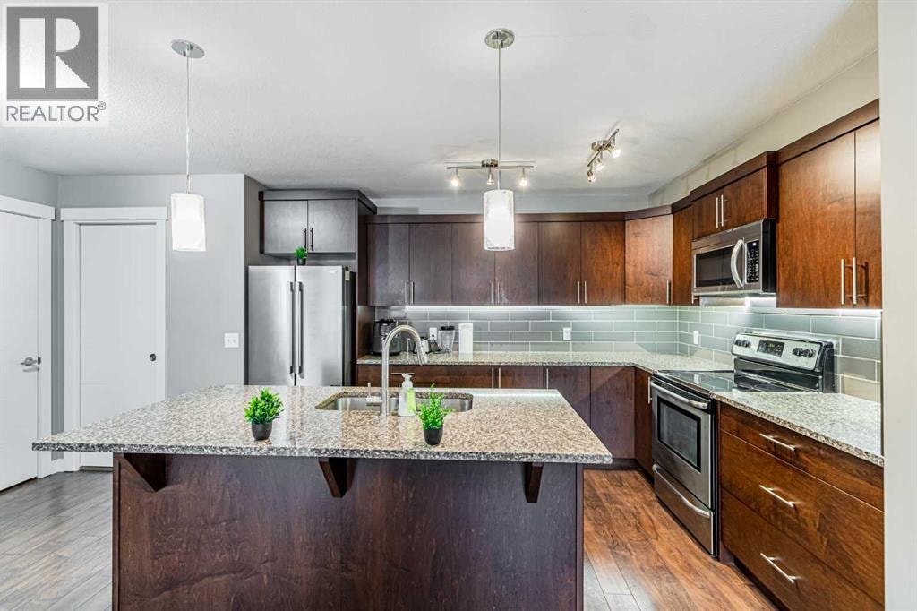 535 Redstone View NE — photo 12