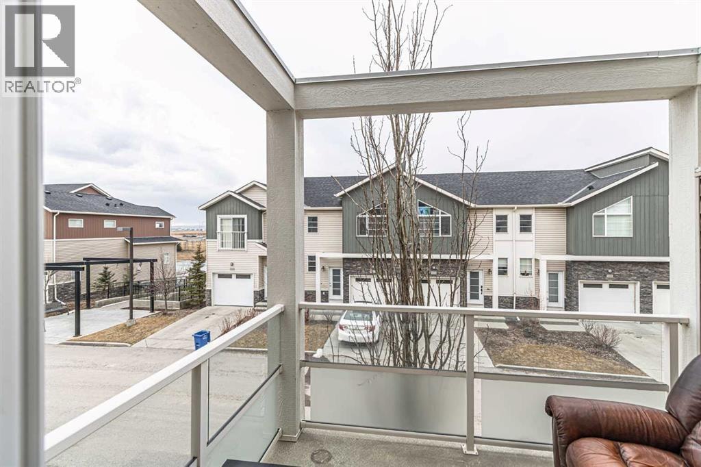 535 Redstone View NE — photo 23