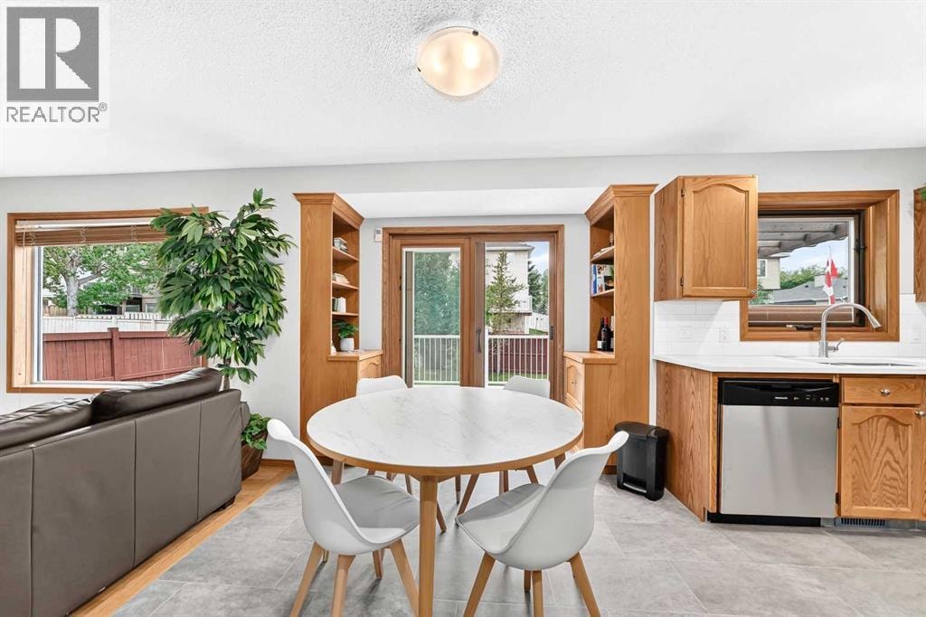 383 Edgebrook Rise NW — photo 11