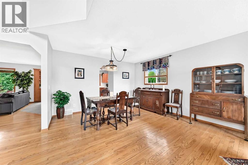 383 Edgebrook Rise NW — photo 12