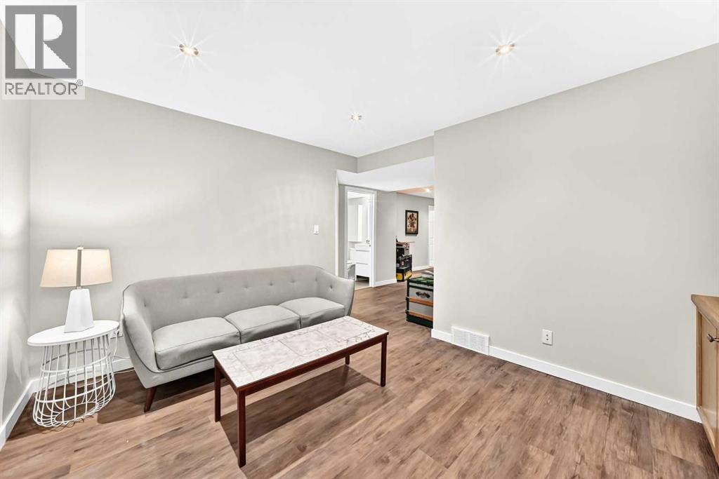 383 Edgebrook Rise NW — photo 31