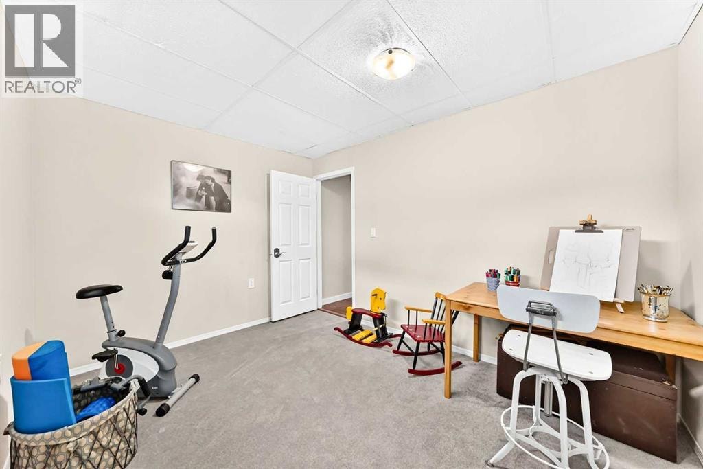 383 Edgebrook Rise NW — photo 37