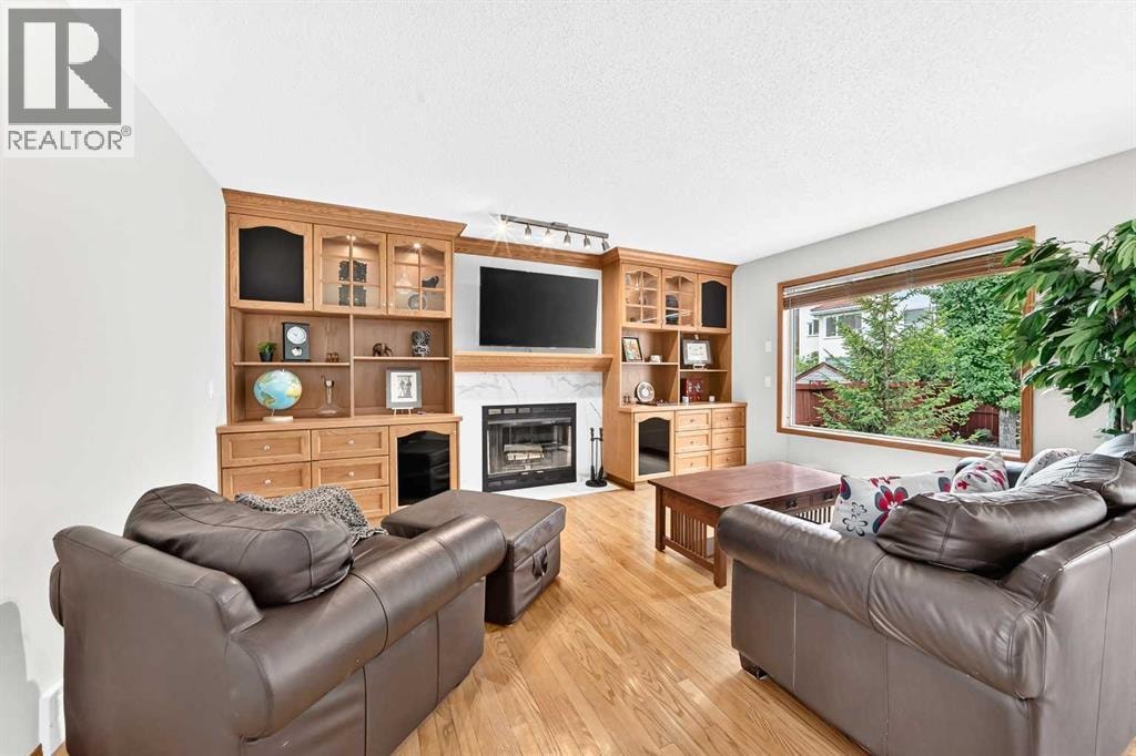 383 Edgebrook Rise NW — photo 5