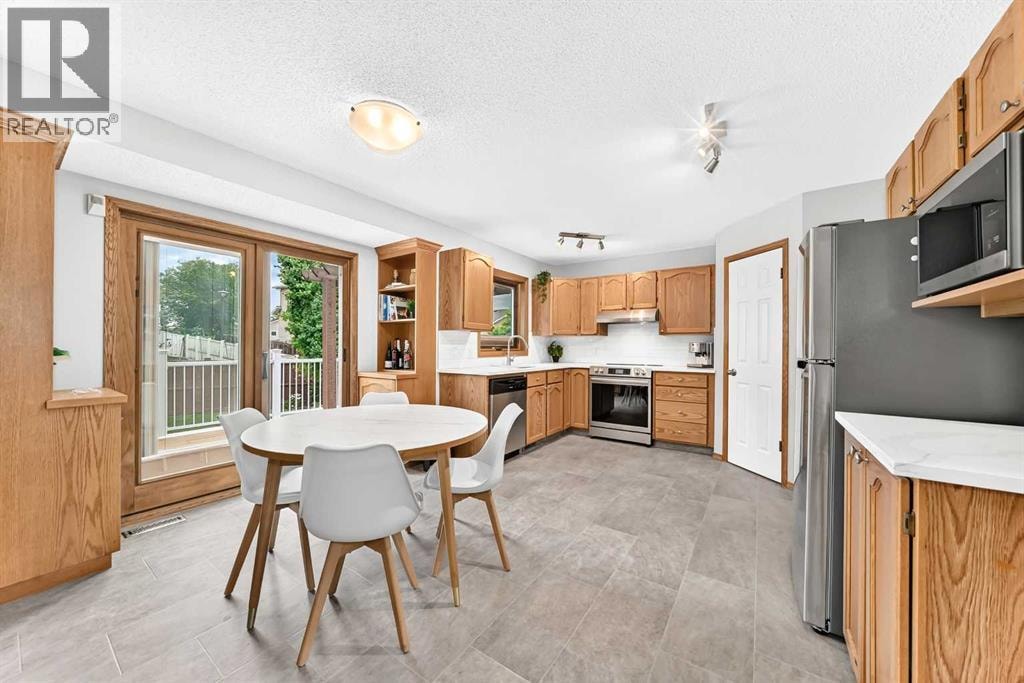 383 Edgebrook Rise NW — photo 8