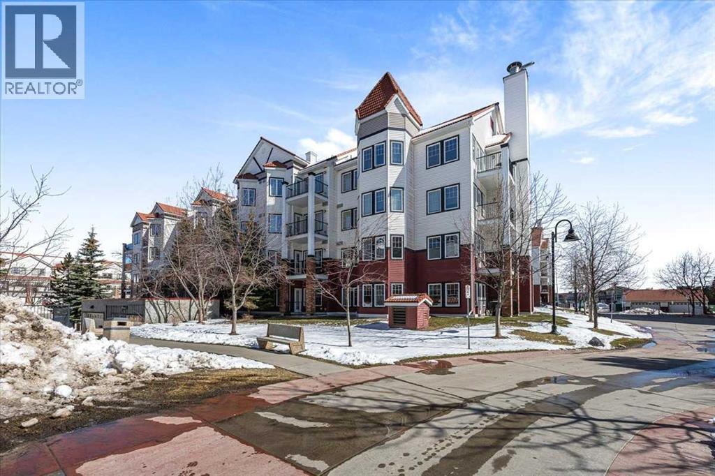 326, 30 Royal Oak Plaza NW — photo 30