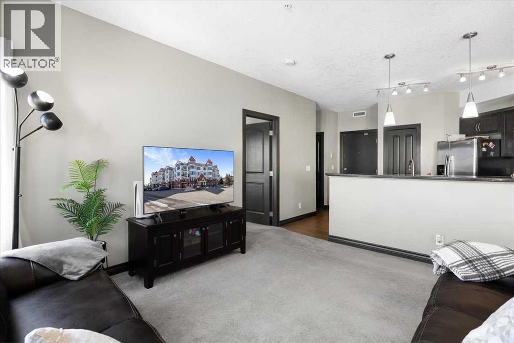 326, 30 Royal Oak Plaza NW — photo 10