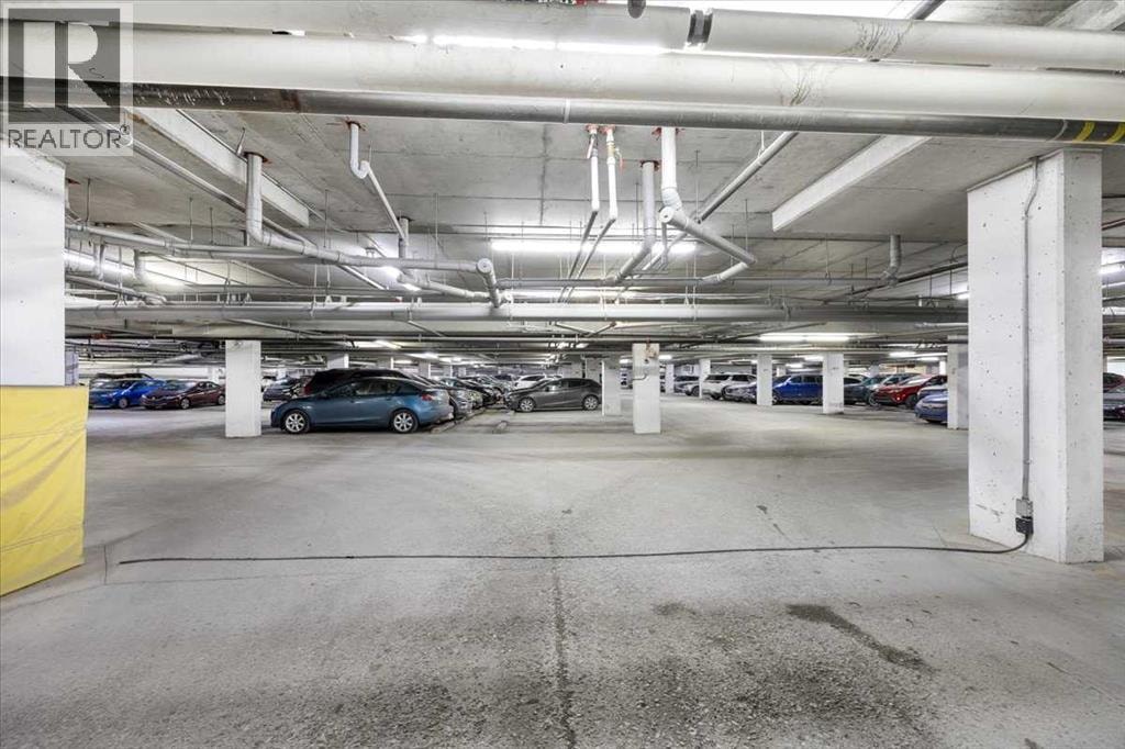 326, 30 Royal Oak Plaza NW — photo 32