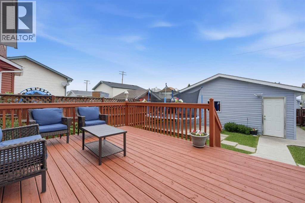 269 Tarington Close NE — photo 25